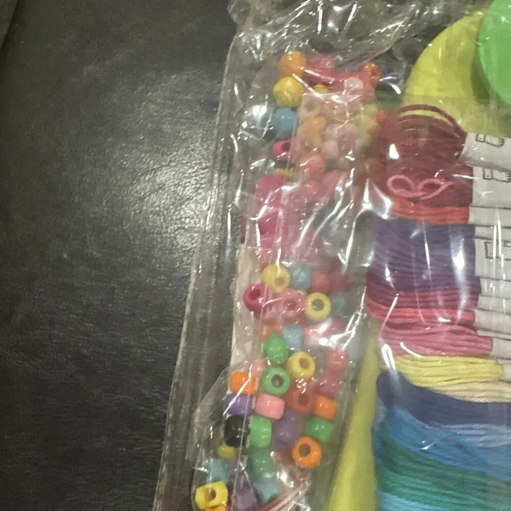 Simple and easy friendship bracelet making kit 7 kn Style